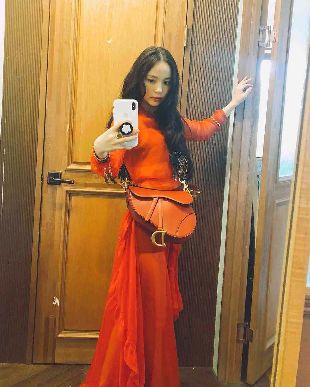Min Hyo Rin - min-hyo-rin-13.webp
